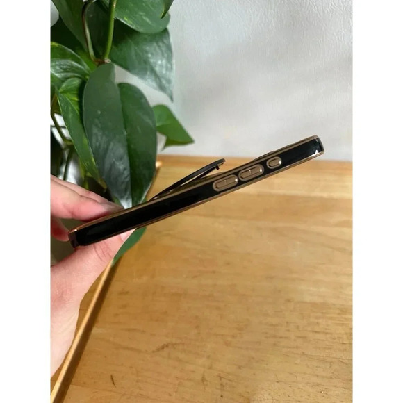 iPhone 15 Pro Max black and gold phone case - Picture 11 of 11